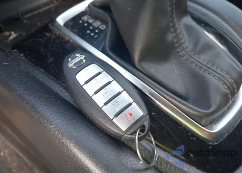 2019 Nissan Rogue Sv z USA, uszkodzony, nr VIN 5N1AT2MV5KC767952